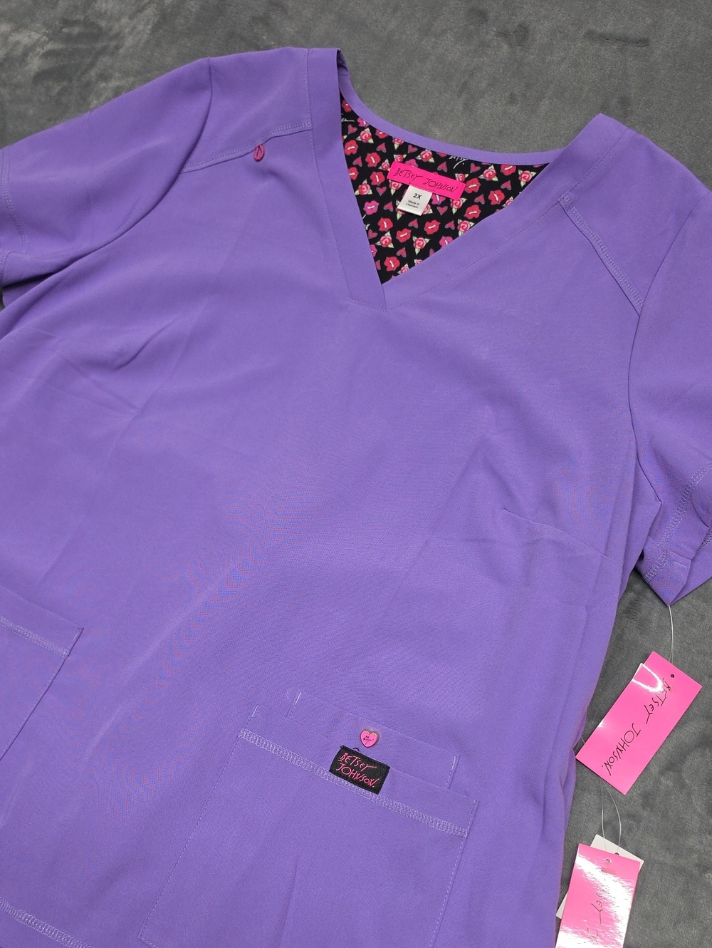 Betsey Johnson Purple V-Neck Scrub Top with Heart Trim Sz 2X